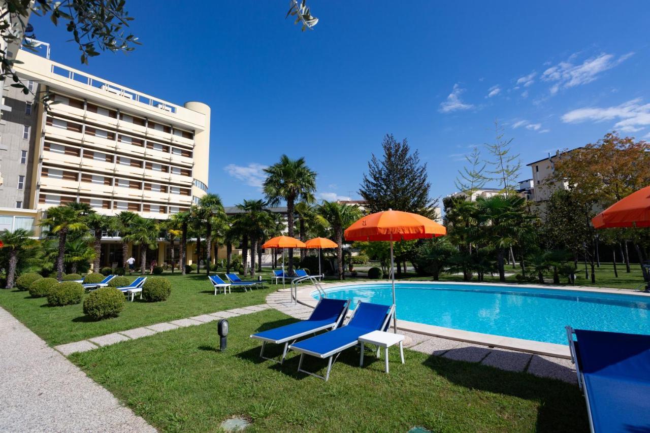 Hotel Savoia Thermae & Spa (Adults Only) Abano Terme Zewnętrze zdjęcie